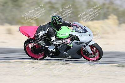 media/Dec-01-2025-Moto Forza (Mon) [[2daa91e15f]]/3-Beginner Group/Session 2 (Turn 7 Inside Pans)/